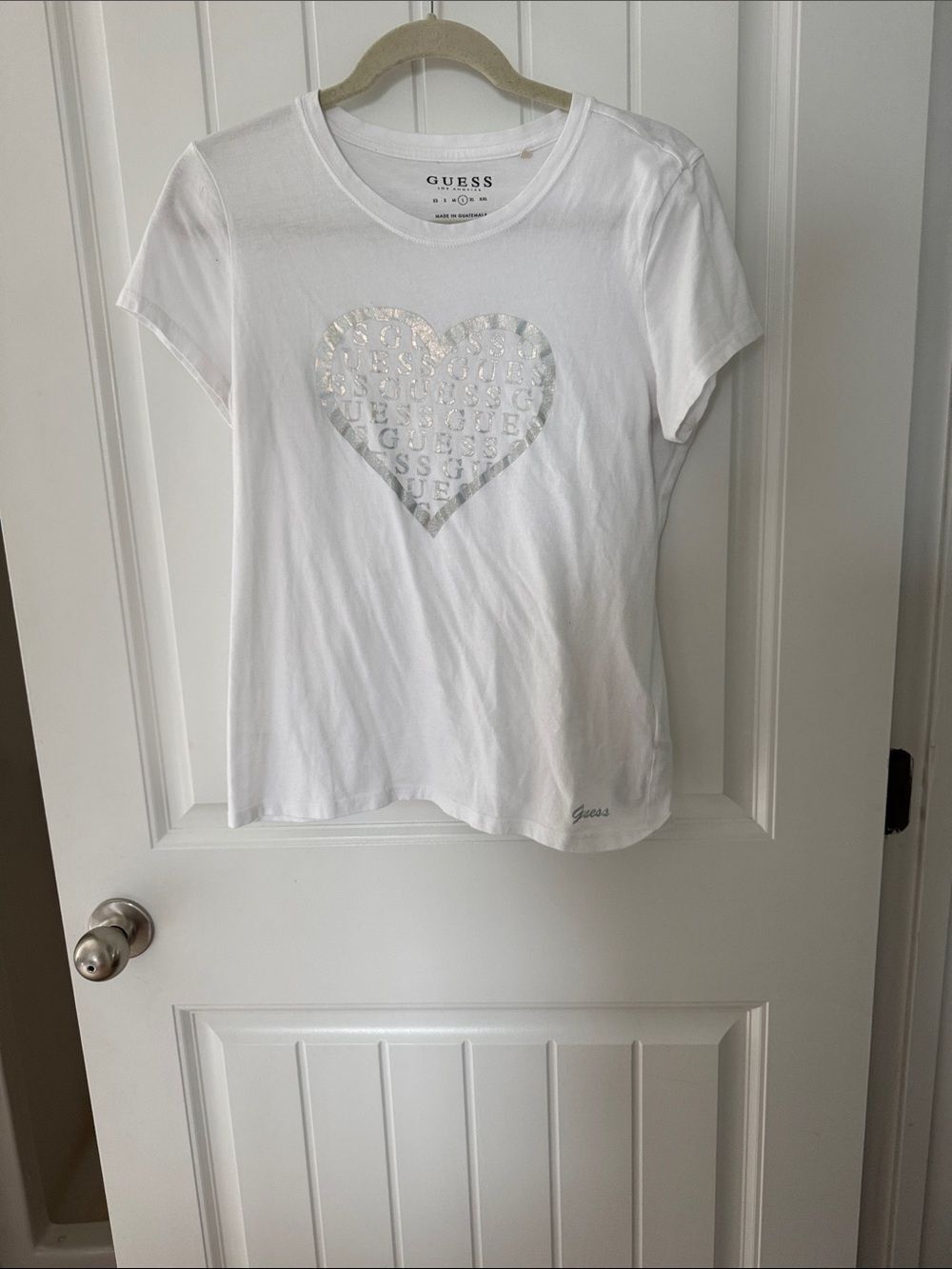 GUESS White Tee with Silver Metallic Heart